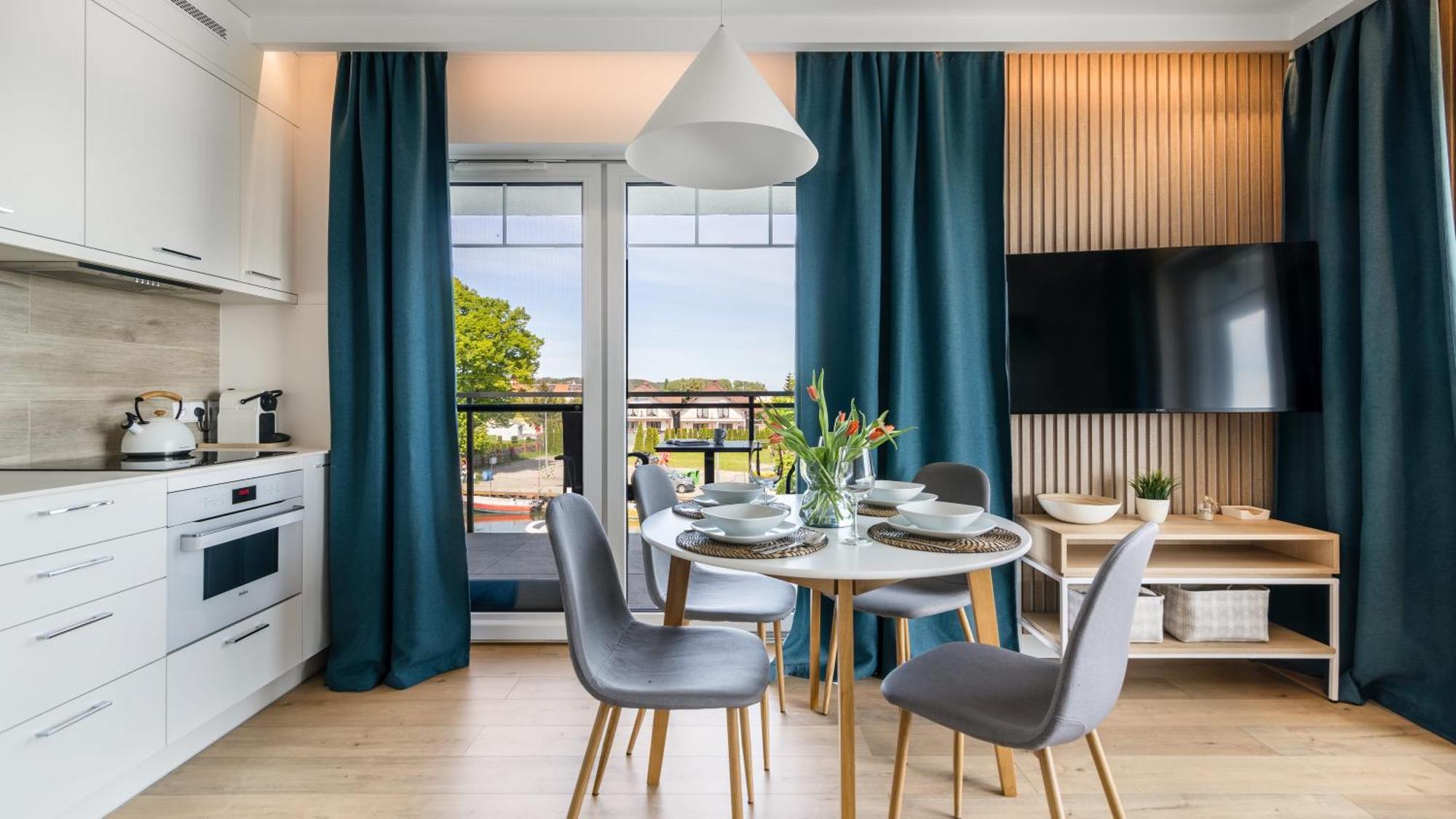 Port Krynica Apartamenty ครีนิซามอร์สกา ภายนอก รูปภาพ